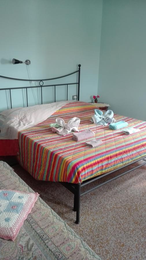 ואראצה Au Cavettu B&B מראה חיצוני תמונה
